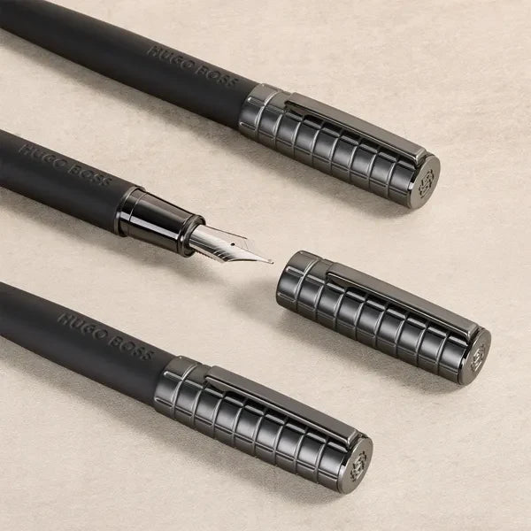 HUGO BOSS, roller Arche Bauhaus, Metal