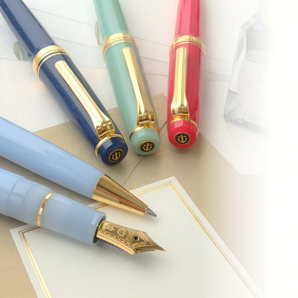 Sailor, Füller Pro Gear Slim, gold Special Ed. 14K Feder, Grateful Crane Light Blue Lamé