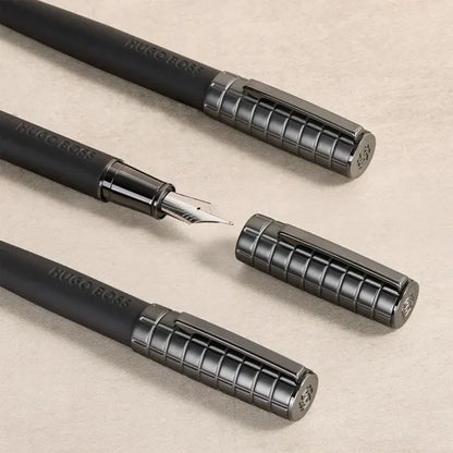 HUGO BOSS, roller Arche Bauhaus, Metal