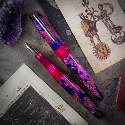 Penna stilografica BENU AstroGem gunmetal, Juno