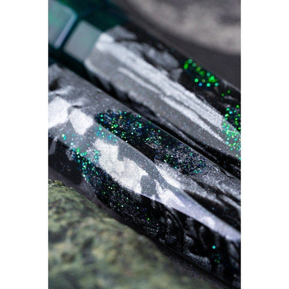 Penna stilografica BENU AstroGem gunmetal, Leto