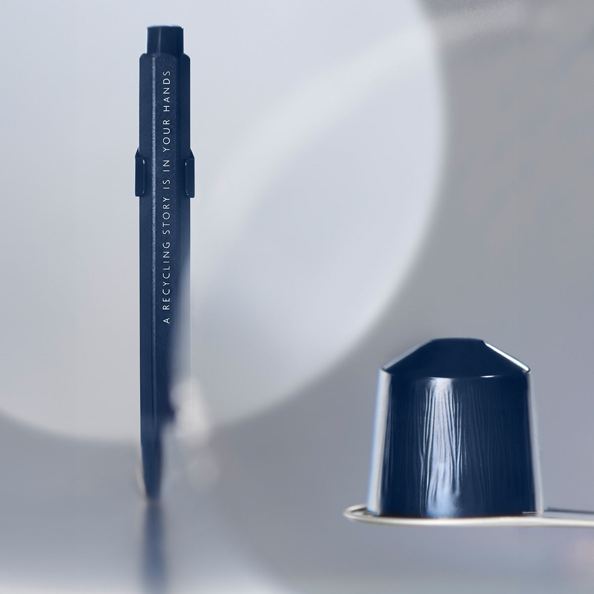 Caran d'Ache, stylo bille, 849 Nespresso Éd. 6, bleu nuit