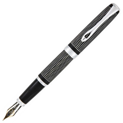 Diplomat, stylo-plume Excellence A Plus, guilloché vague, plume 14 carats, Lapis Noir