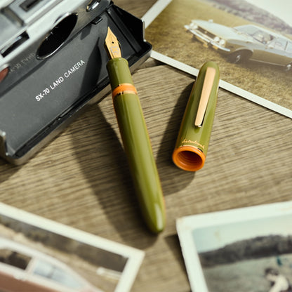 Stylo-plume Esterbrook Estie, Back to the land, vert + clip magnétique gratuit (porte-stylo et marque-page)