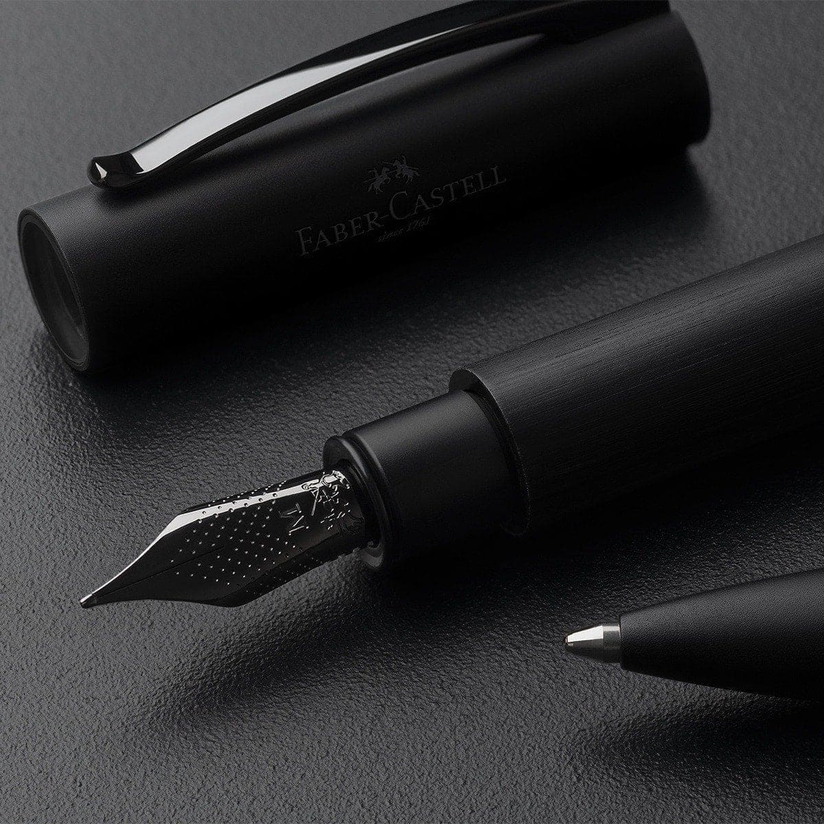 Stylo plume Faber-Castell, Ambition All Black