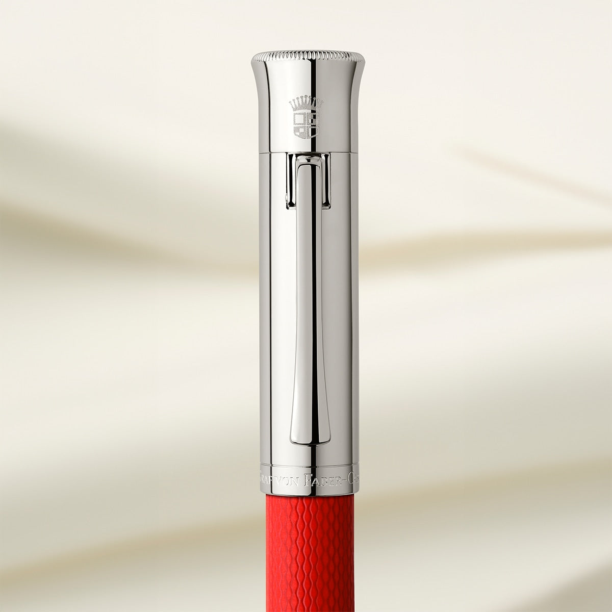 Graf von Faber-Castell, Stylo-plume Guilloche, Plume 18 carats, Rouge indien