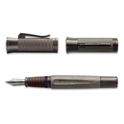 Graf von Faber-Castell, penna stilografica, Pen of the Year 2021 - Knights, 18Kt, grigio scuro
