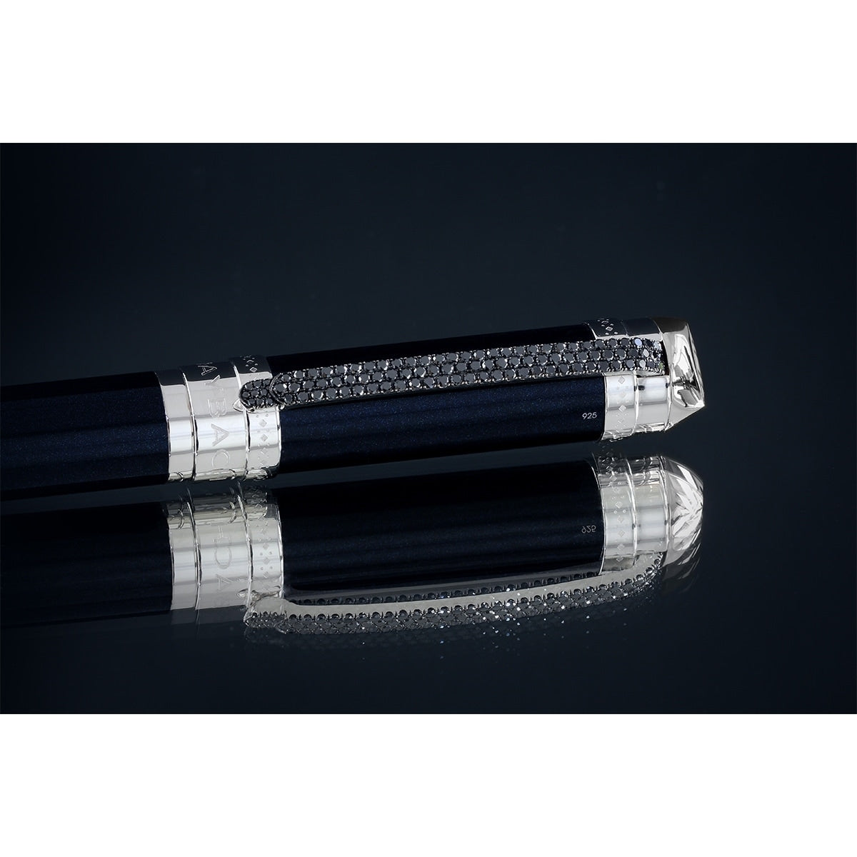 Penna stilografica Maybach con 100 diamanti, 18 kt, blu