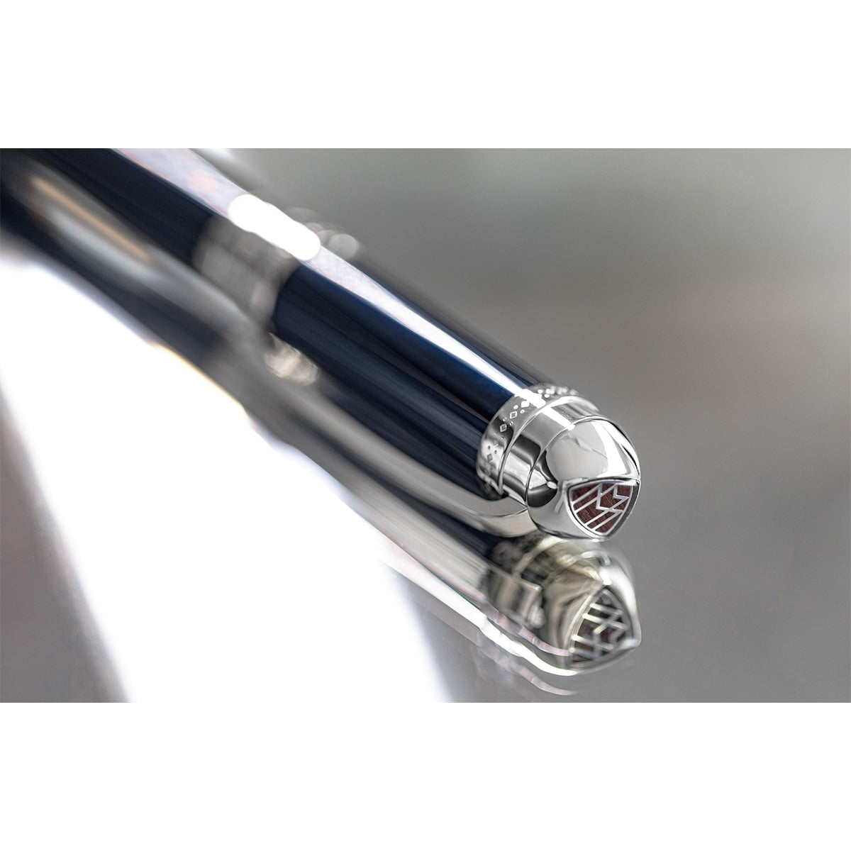 Stilografica Maybach The Peak I Lustrous - Platinum, 18Kt, lacca blu nautico