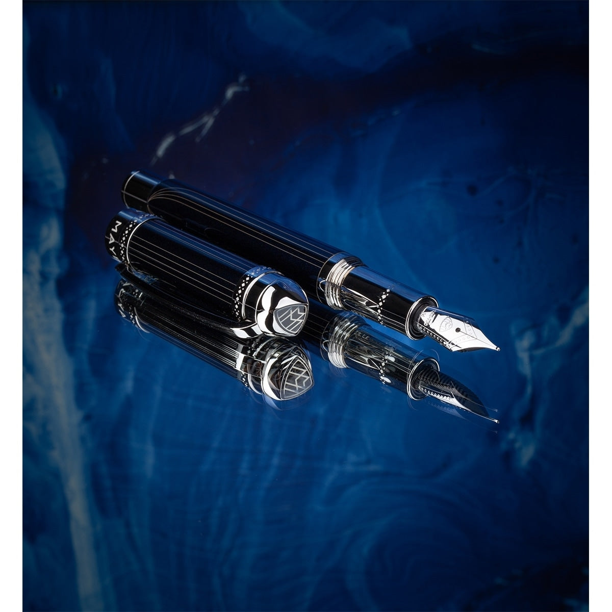 Stilografica Maybach The Peak I Lustrous - Platinum, 18Kt, lacca blu nautico