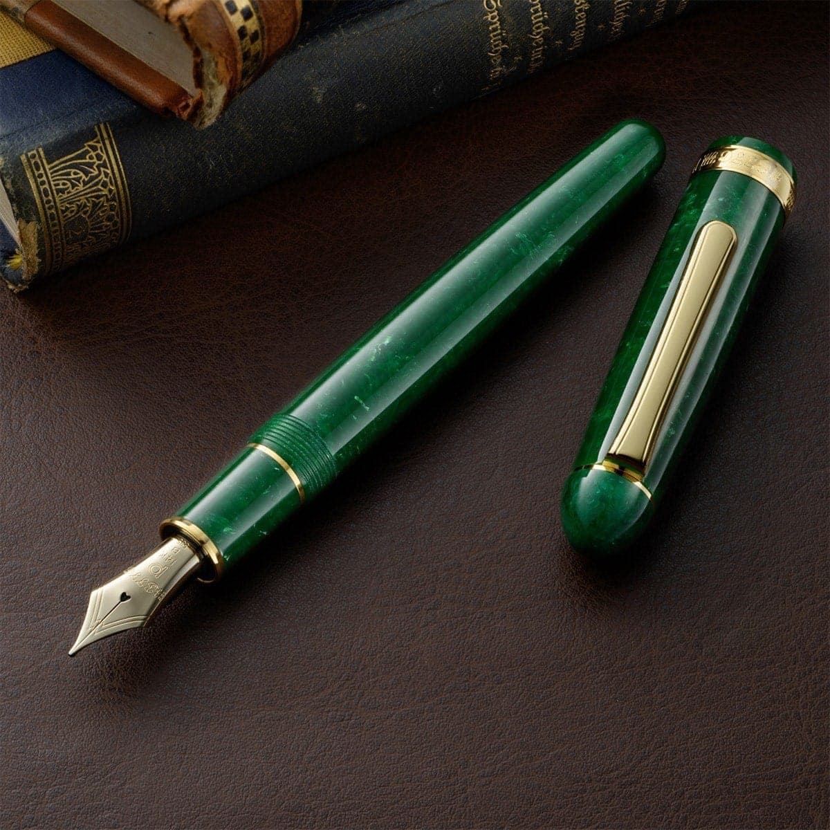 Platinum, penna stilografica, #3776 Century Celluloide, 14Kt, Giada