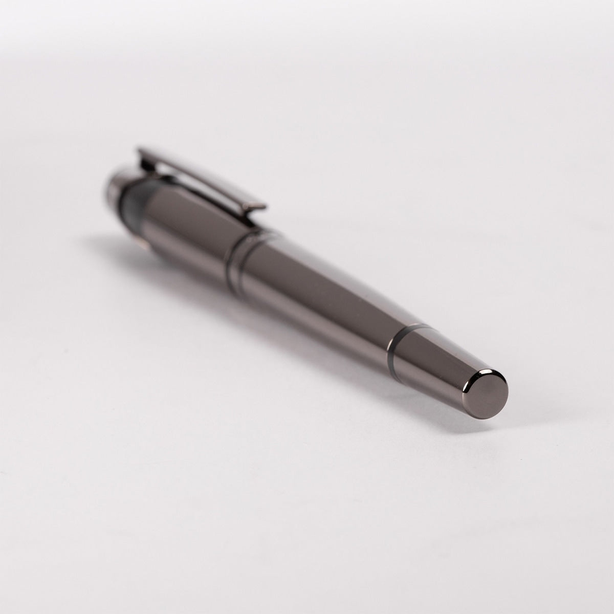 HUGO BOSS Füller Chevron gun-8