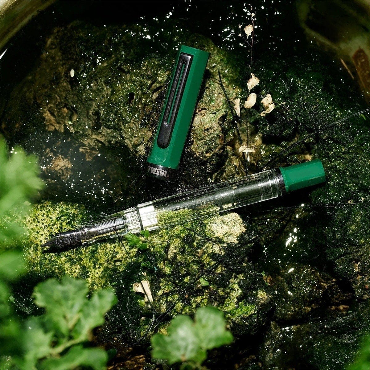 Penna stilografica TWSBI ECO nera, Irish Green con Onyx